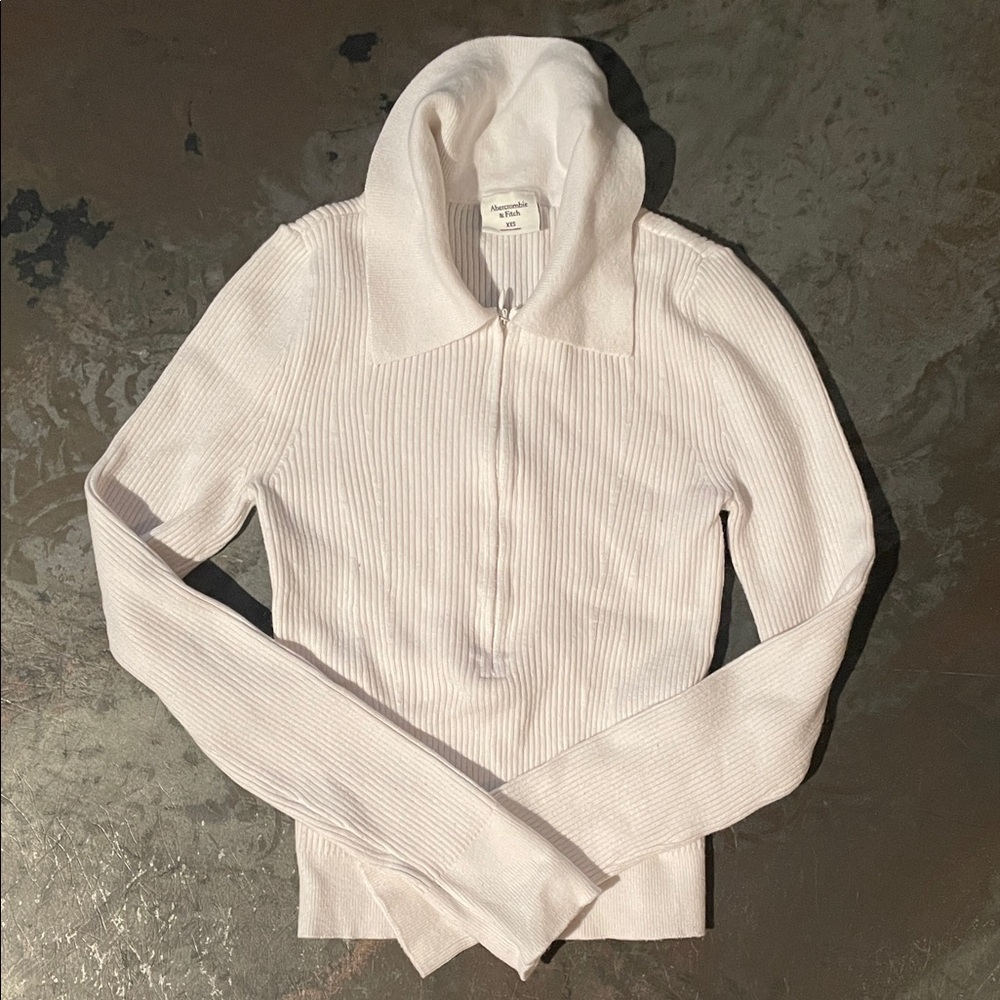Abercrombie & Fitch Cream Ribbed Turtleneck Sweater